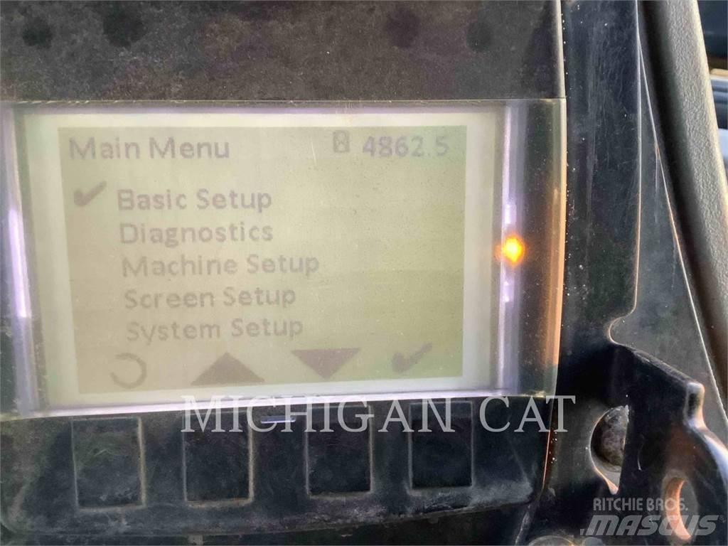 CAT CB64B Котки тротуарні