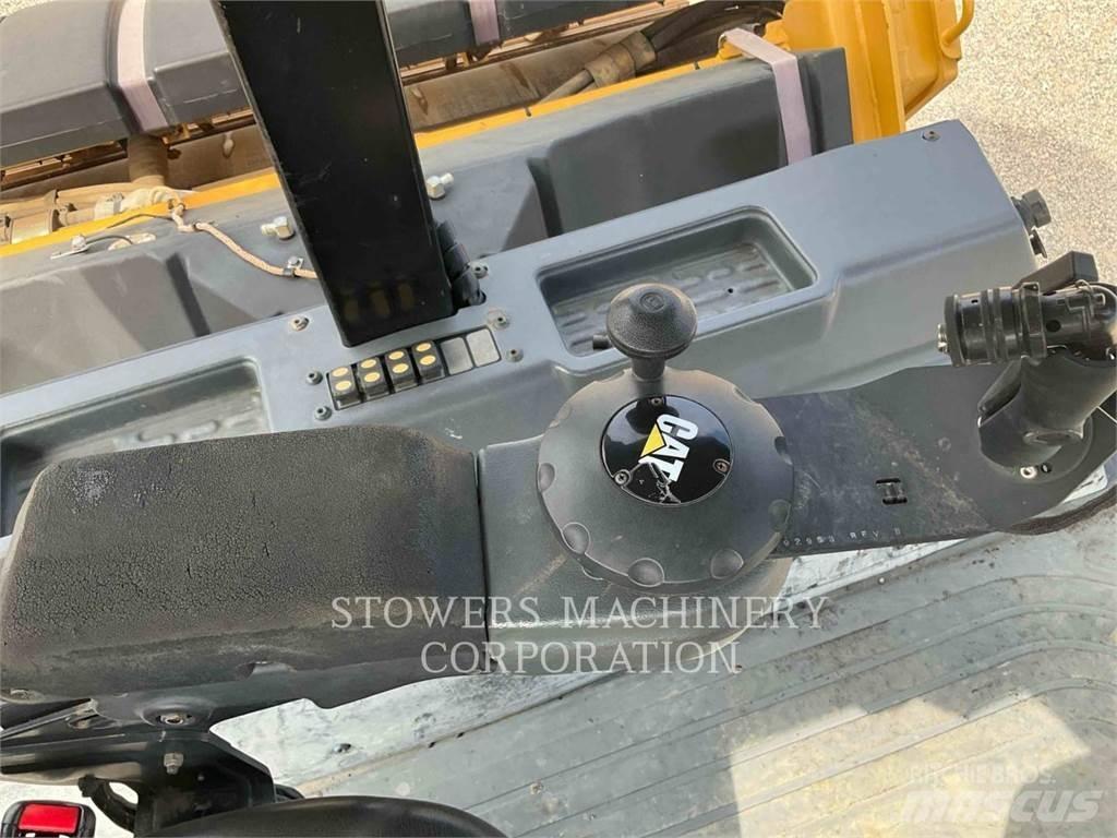 CAT CB66B Ущільнювачі грунту