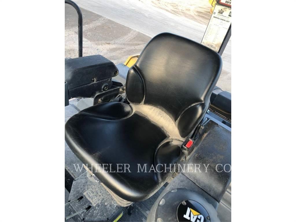 CAT CB66B CW Котки тротуарні