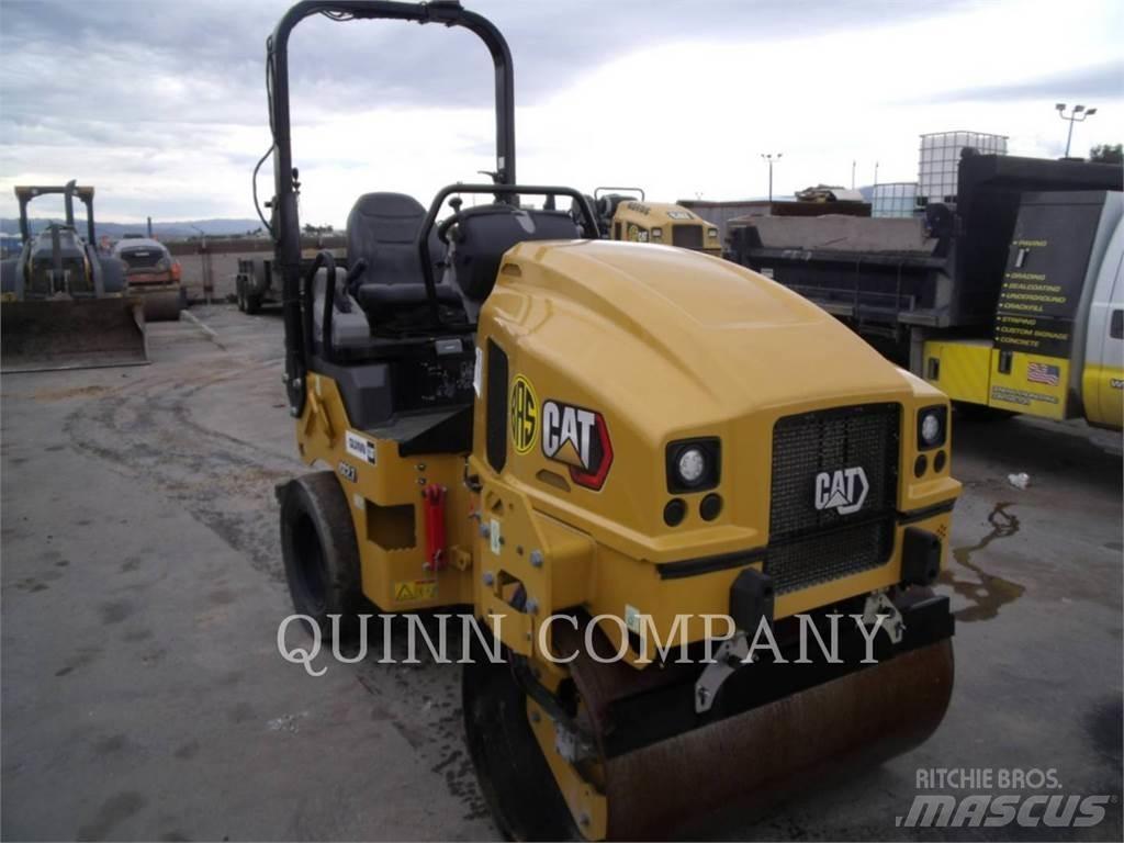 CAT CC2.7 Грунтові котки