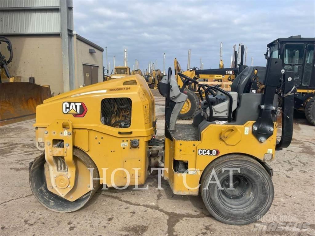 CAT CC4.0 Колісні бульдозери