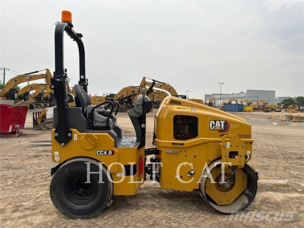 CAT CC4.0 Колісні бульдозери