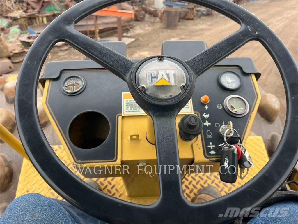 CAT CP-563C Ущільнювачі грунту