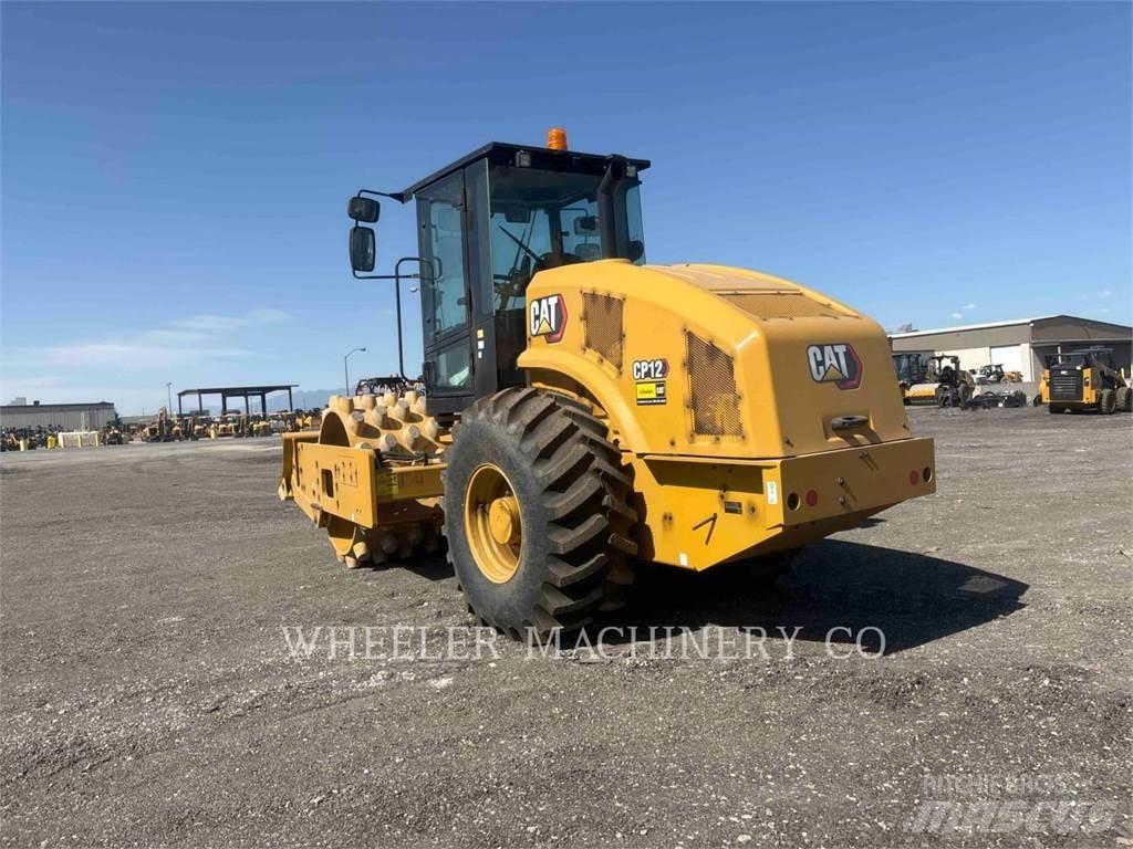 CAT CP12 Грунтові котки