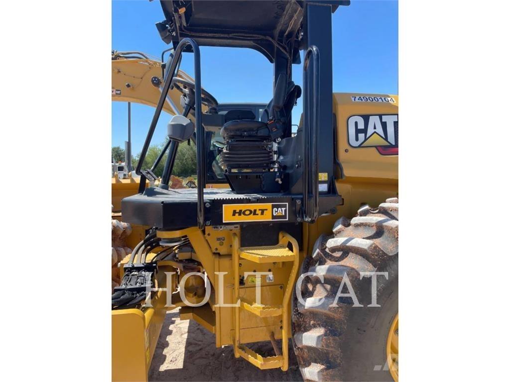 CAT CP12 Грунтові котки