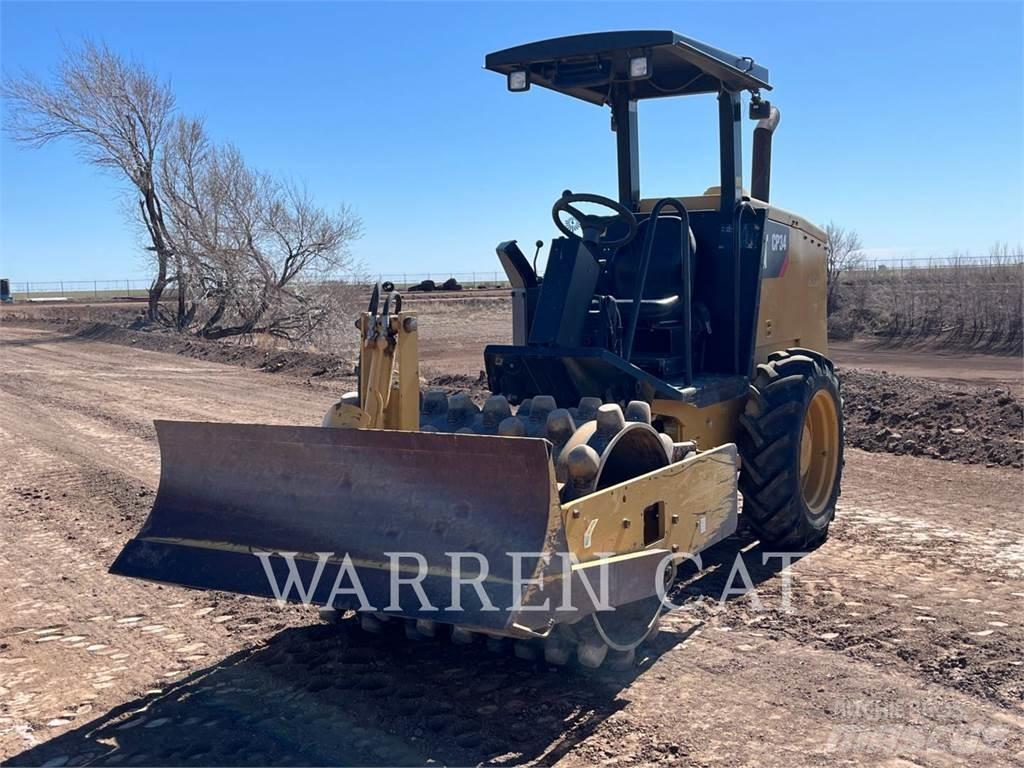 CAT CP34 Асфальтовкладачі