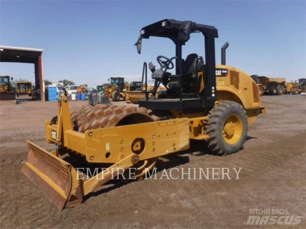 CAT CP44 Грунтові котки