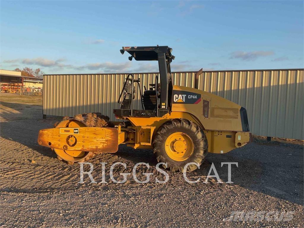 CAT CP44 Ущільнювачі грунту