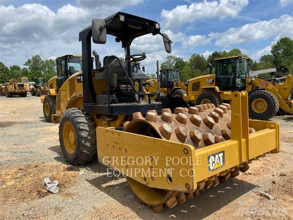 CAT CP44B Грунтові котки