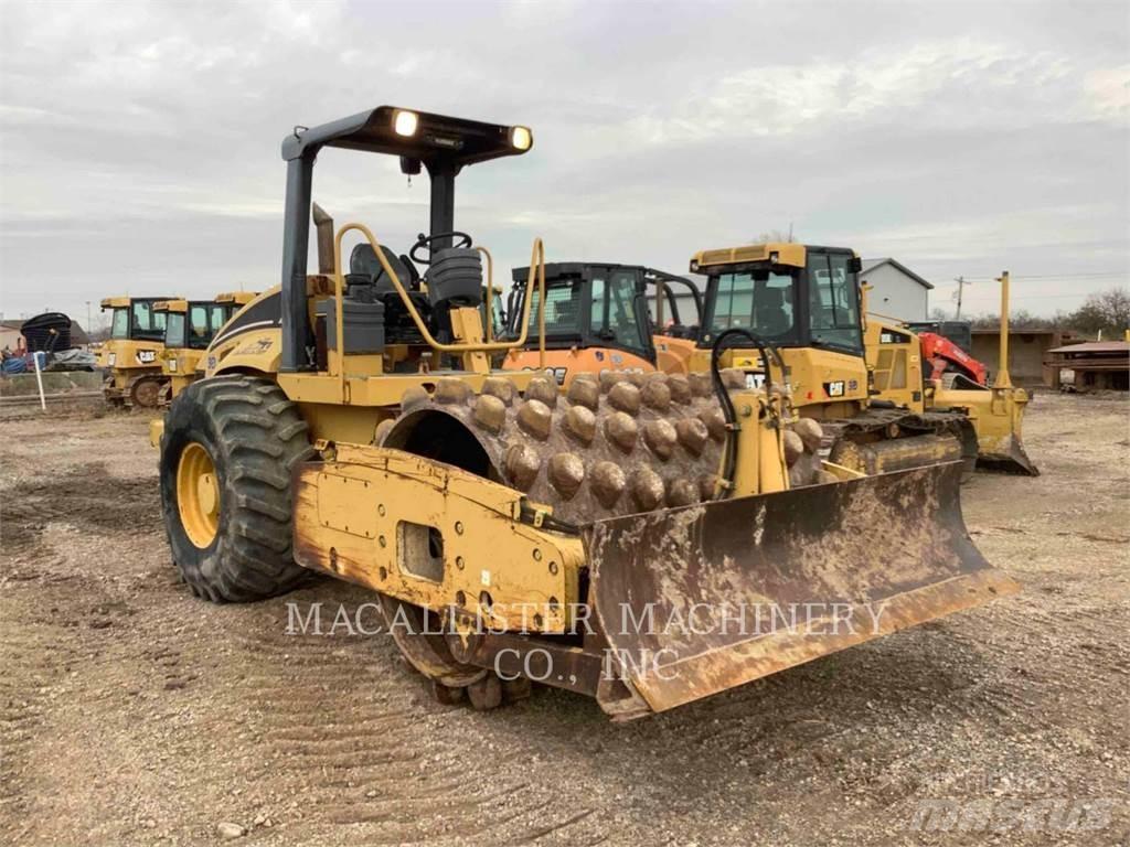 CAT CP563E Грунтові котки