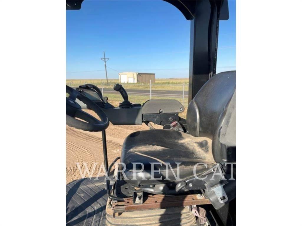 CAT CP56B Асфальтовкладачі