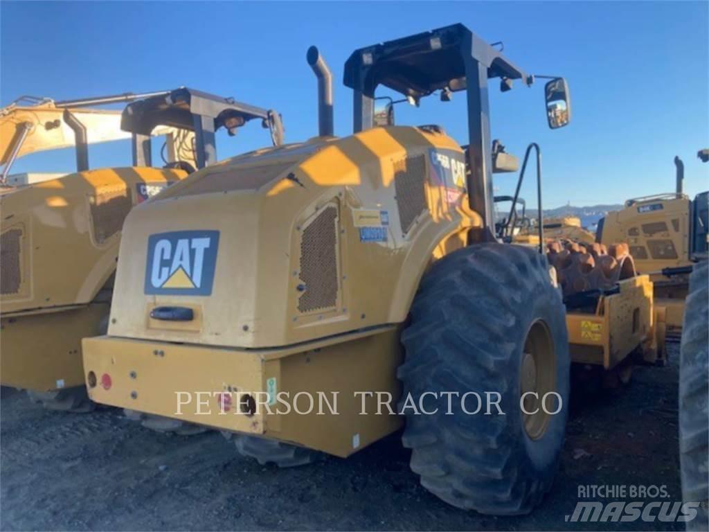 CAT CP56B Грунтові котки