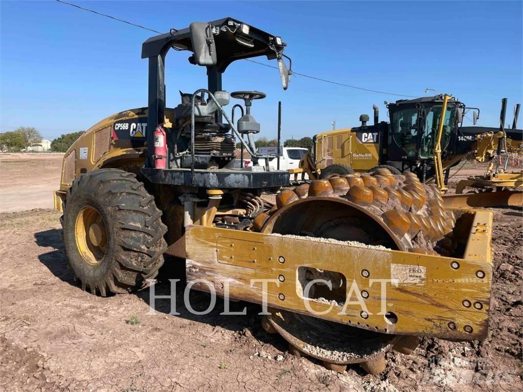 CAT CP56B Грунтові котки