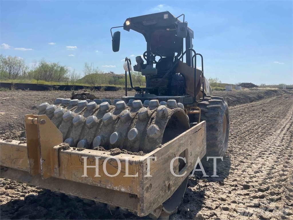 CAT CP56B Грунтові котки