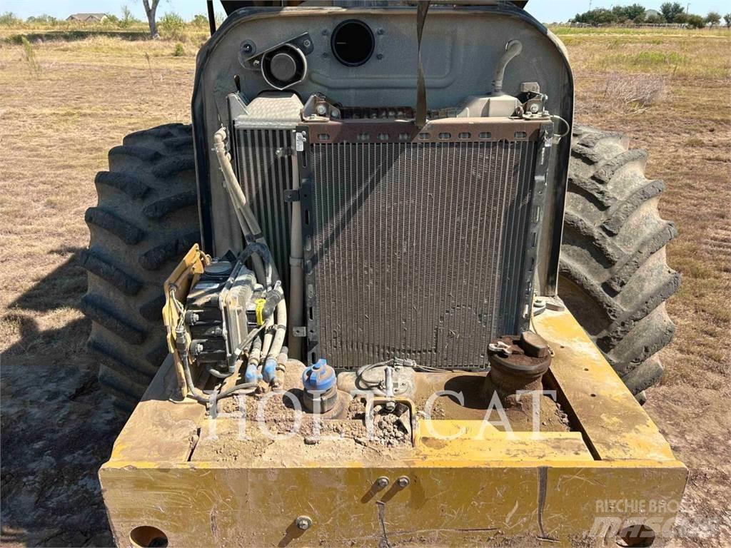 CAT CP56B Грунтові котки