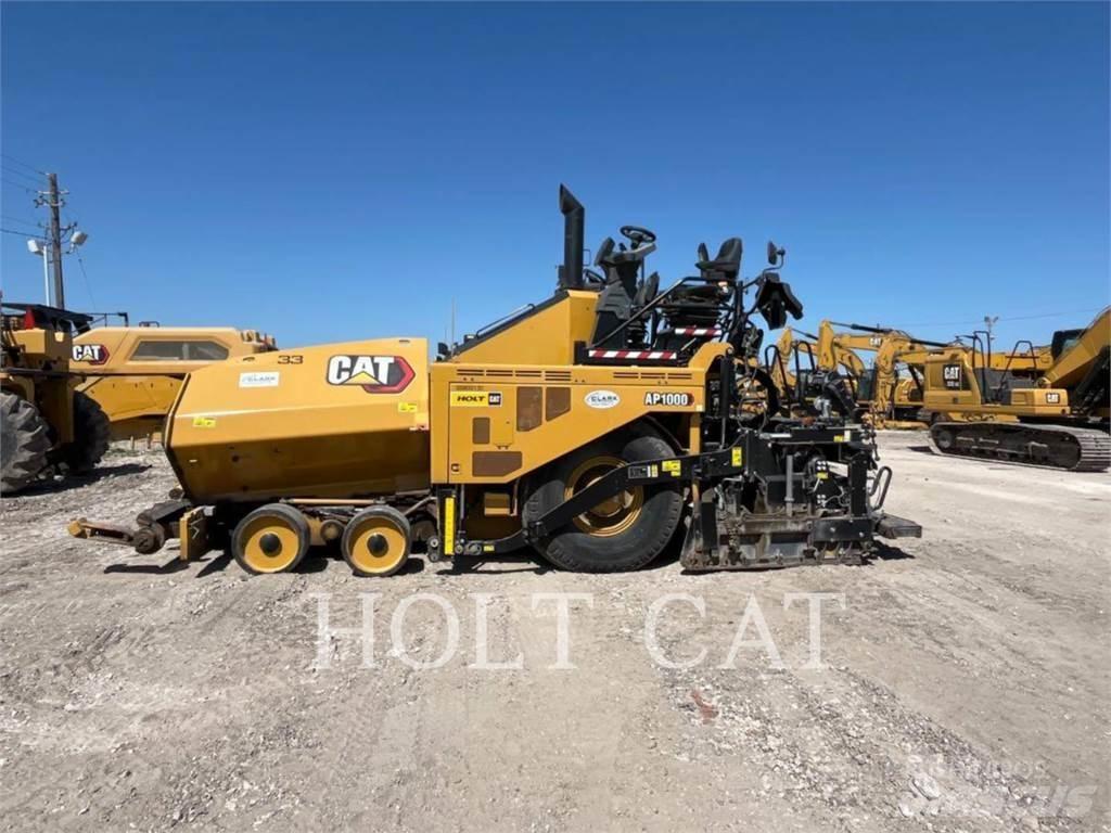 CAT CP56B Грунтові котки