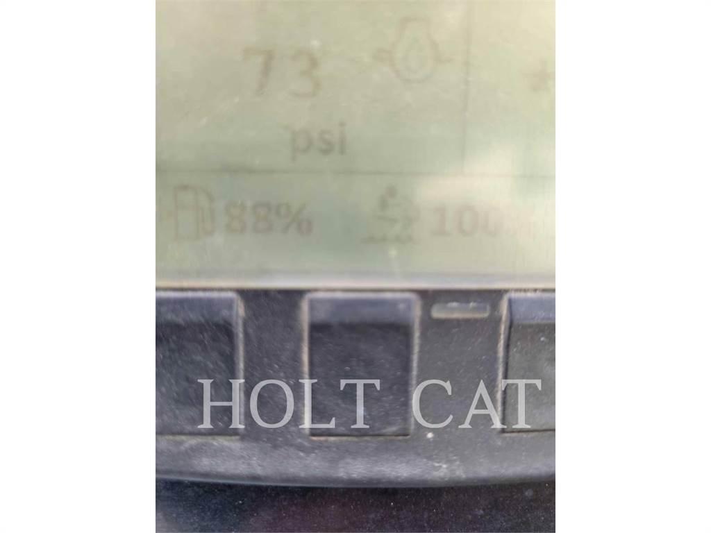 CAT CP56B Грунтові котки