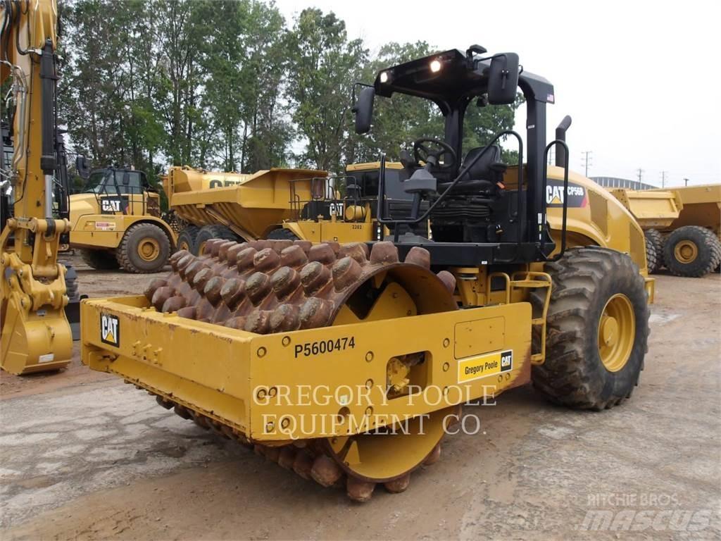 CAT CP56B Грунтові котки