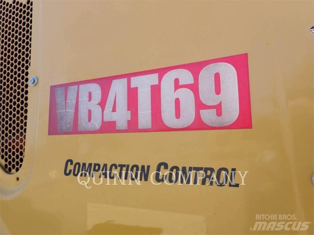 CAT CP56B Грунтові котки