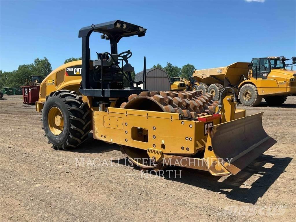 CAT CP56B Грунтові котки