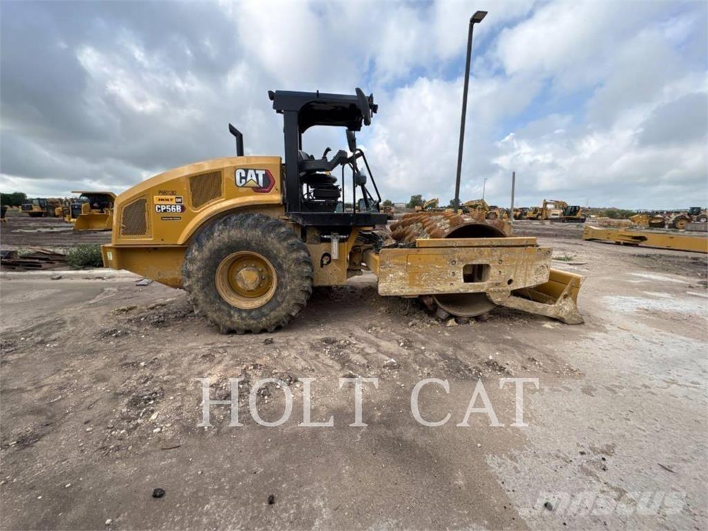 CAT CP56B Грунтові котки