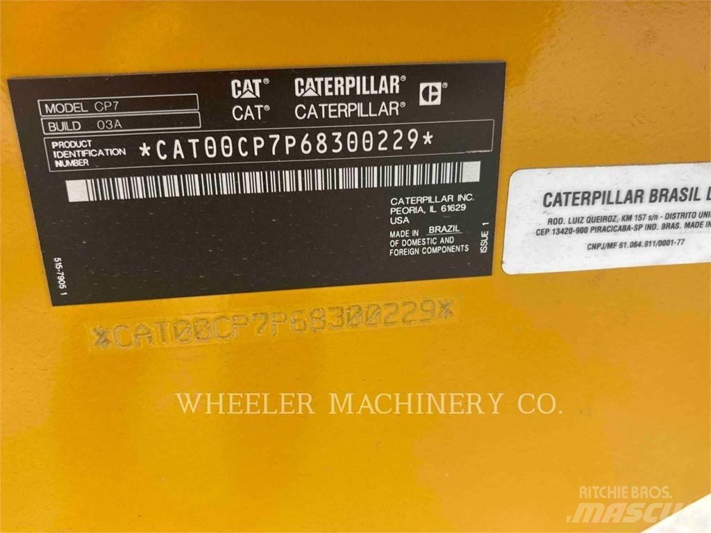 CAT CP7 Грунтові котки