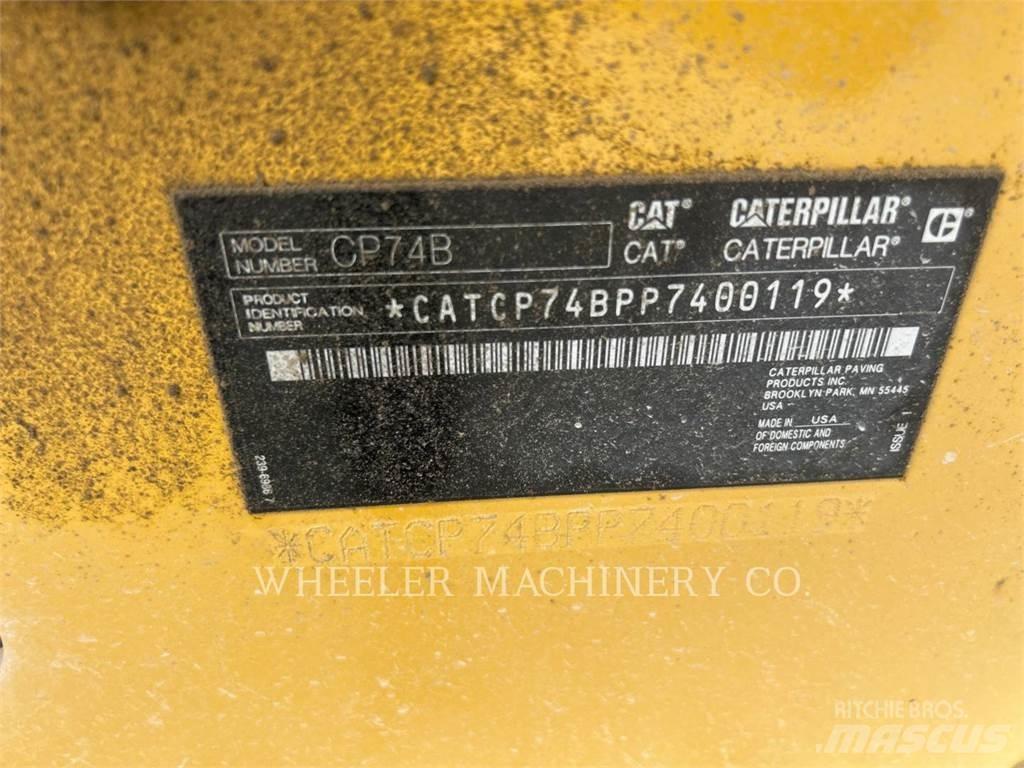 CAT CP74B Грунтові котки