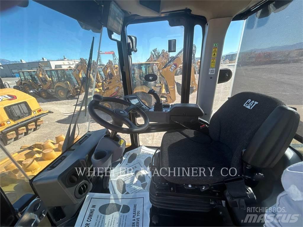 CAT CP74B Грунтові котки