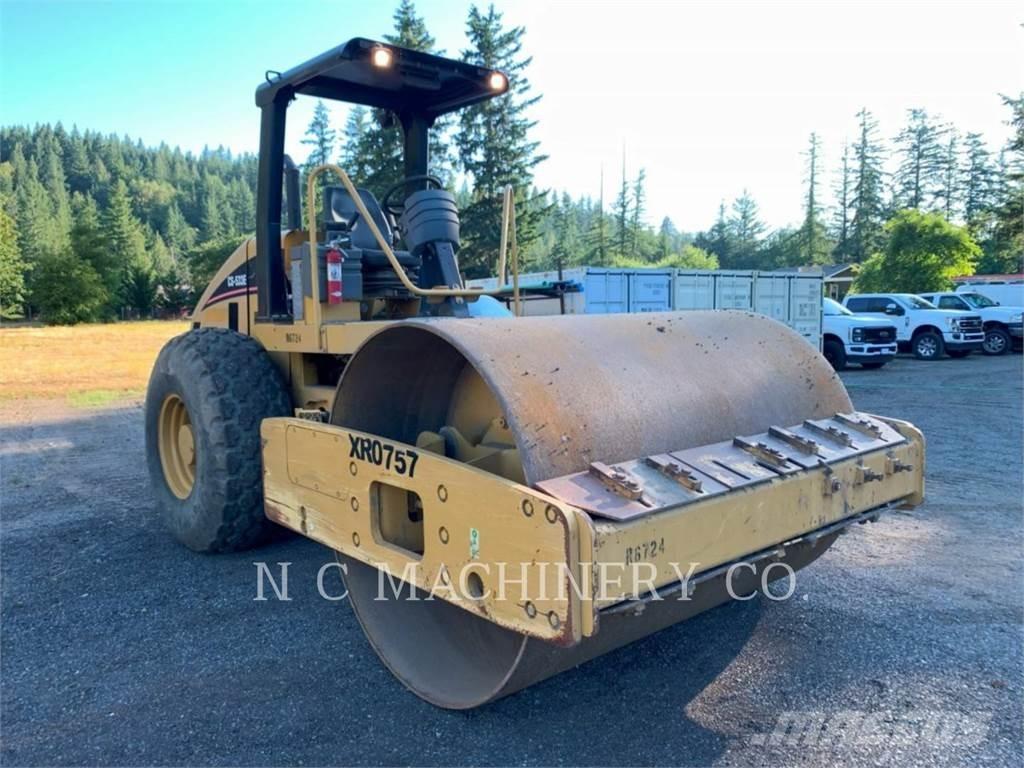 CAT CS-533E Асфальтовкладачі