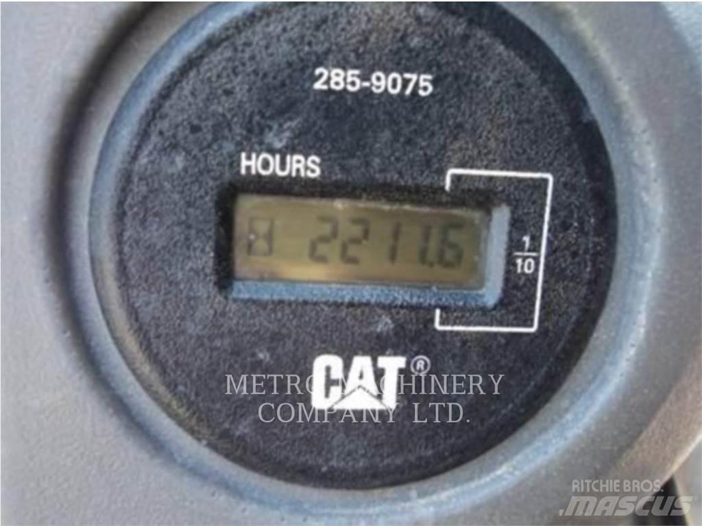 CAT CS-533E Грунтові котки