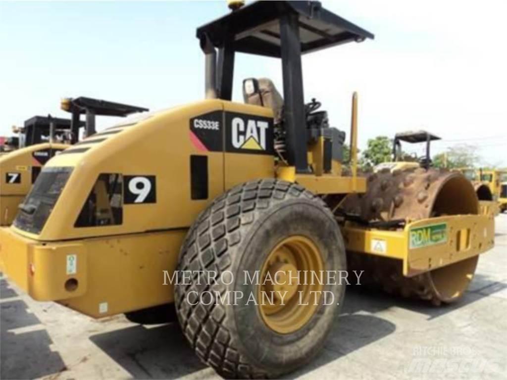 CAT CS-533E Грунтові котки