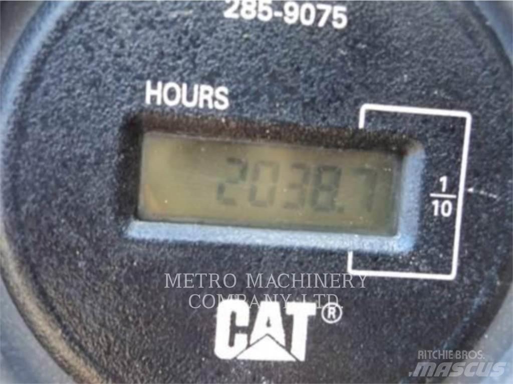 CAT CS-533E Грунтові котки