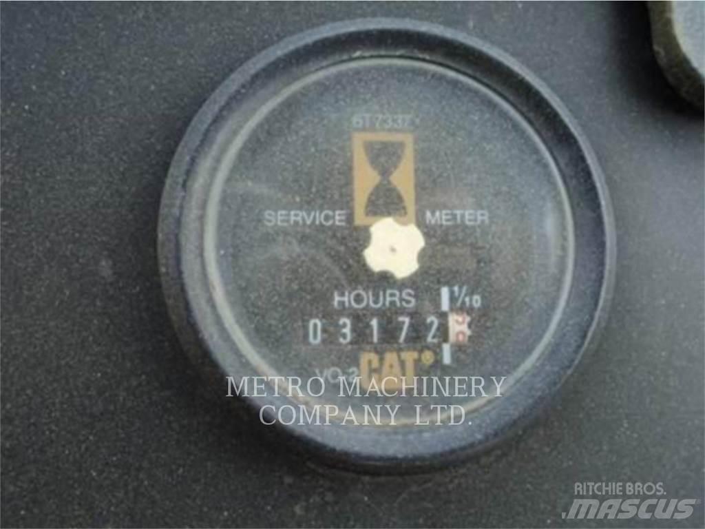 CAT CS-563CAW Грунтові котки