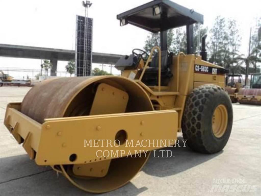 CAT CS-563CAW Грунтові котки