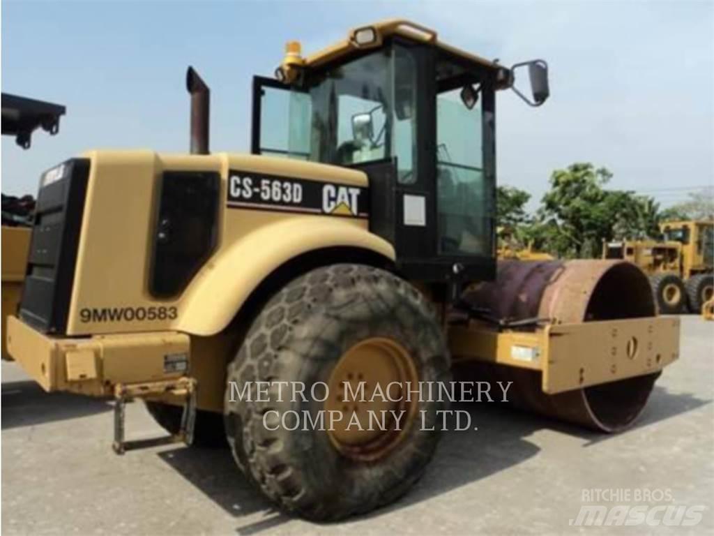 CAT CS-563DAW Грунтові котки