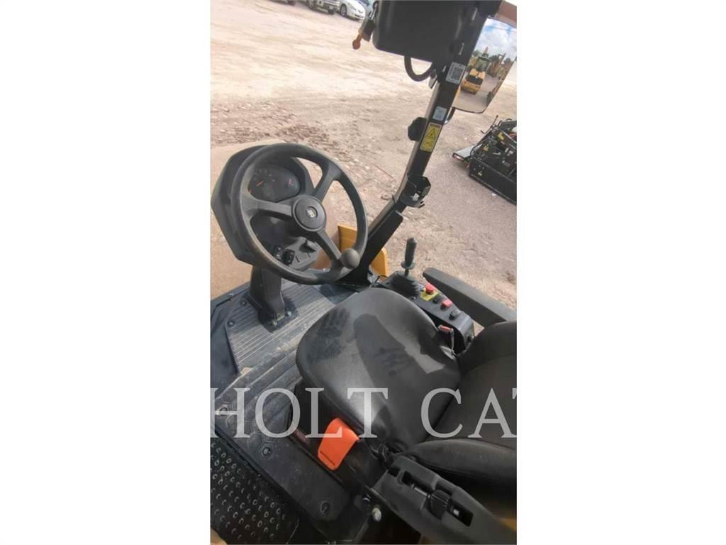 CAT CS11GC Грунтові котки