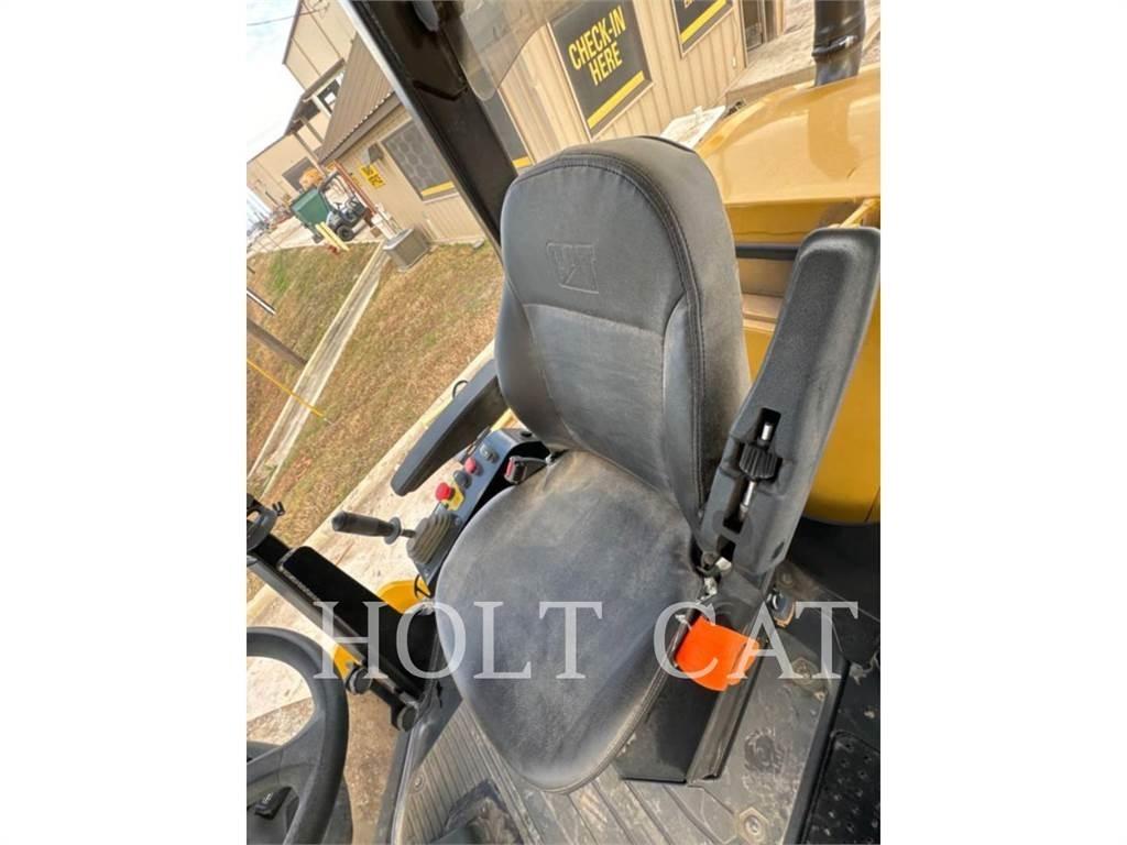 CAT CS11GC Грунтові котки
