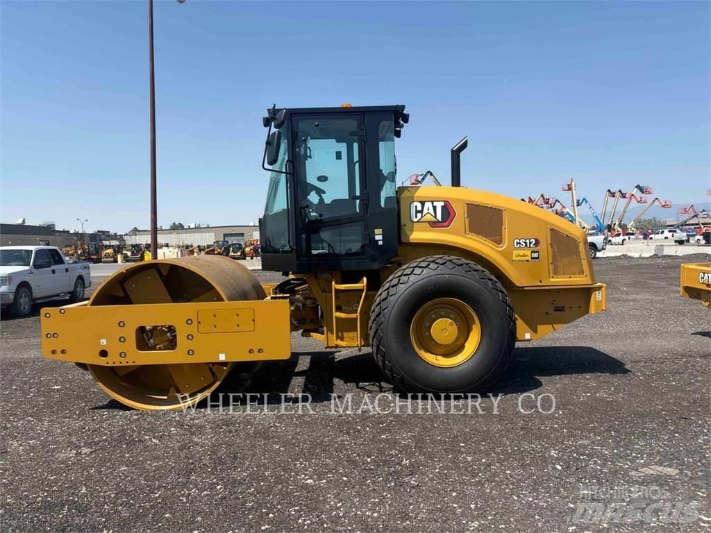 CAT CS12 Грунтові котки