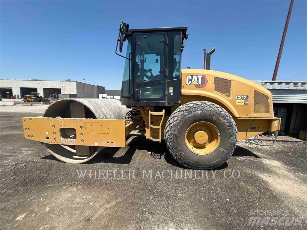 CAT CS12 Грунтові котки