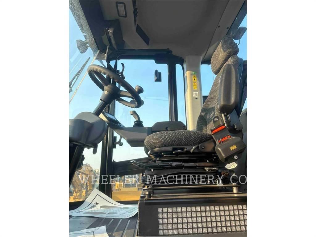 CAT CS12 Грунтові котки