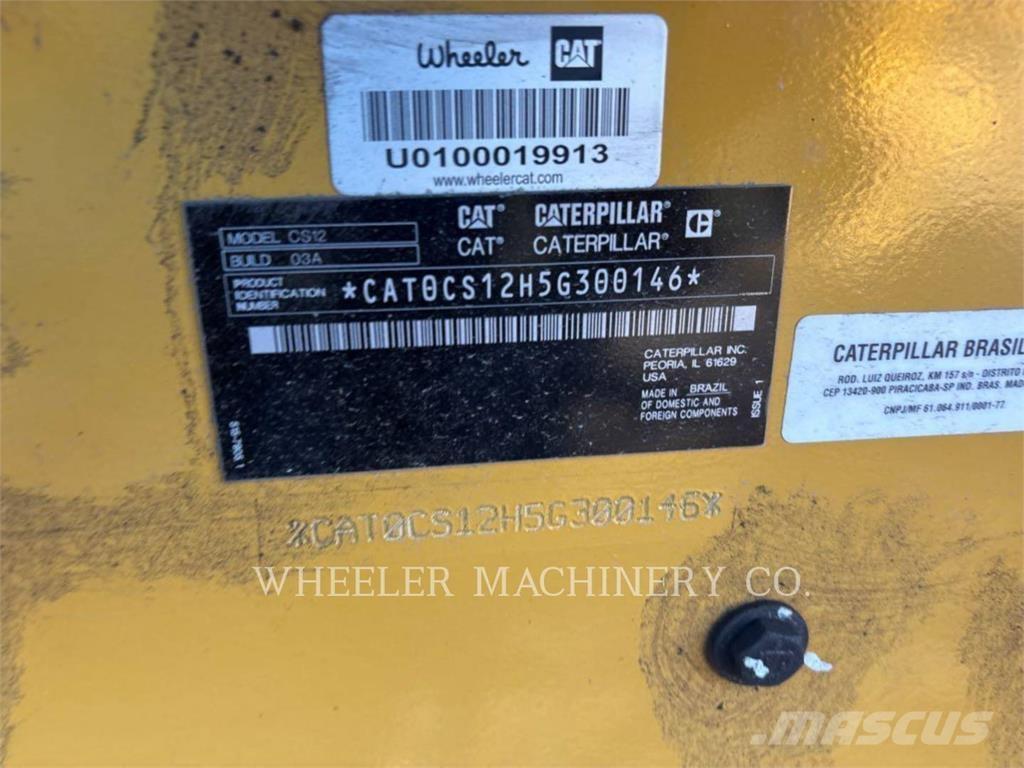 CAT CS12 Грунтові котки