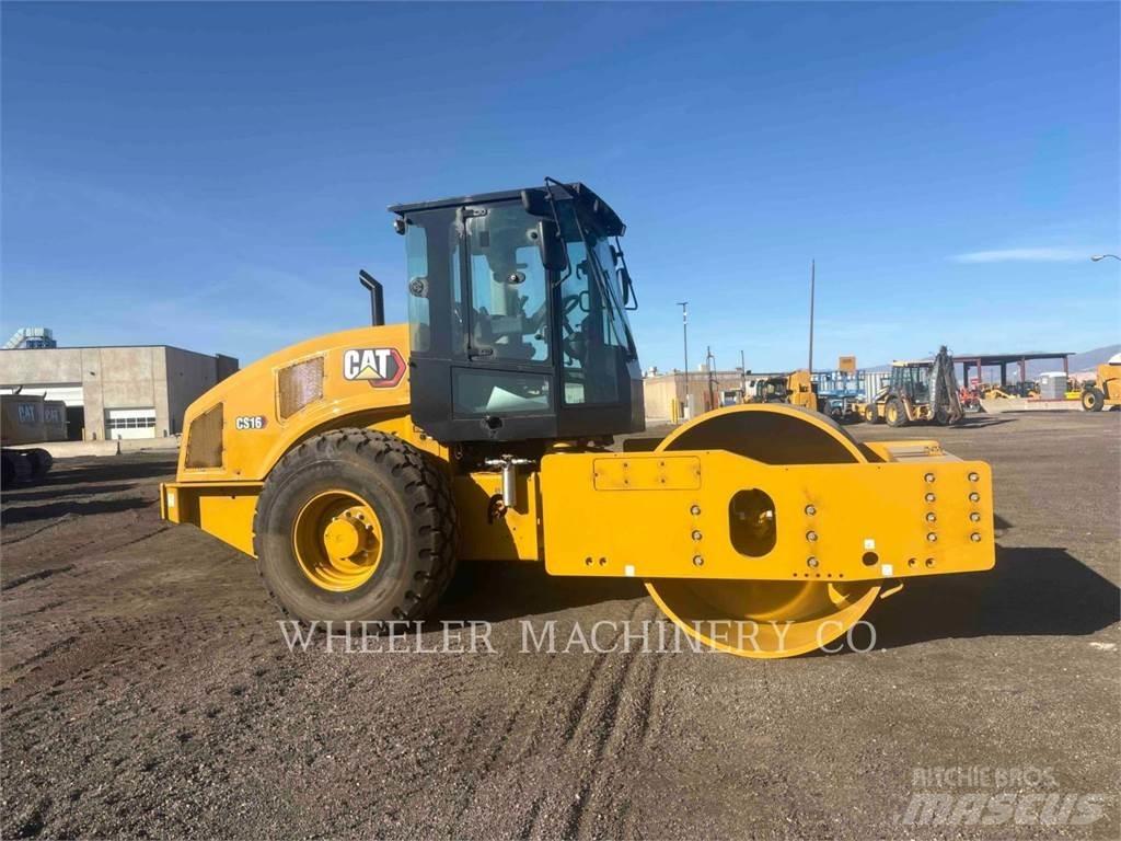 CAT CS16 Грунтові котки