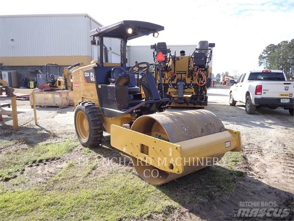 CAT CS34 Грунтові котки