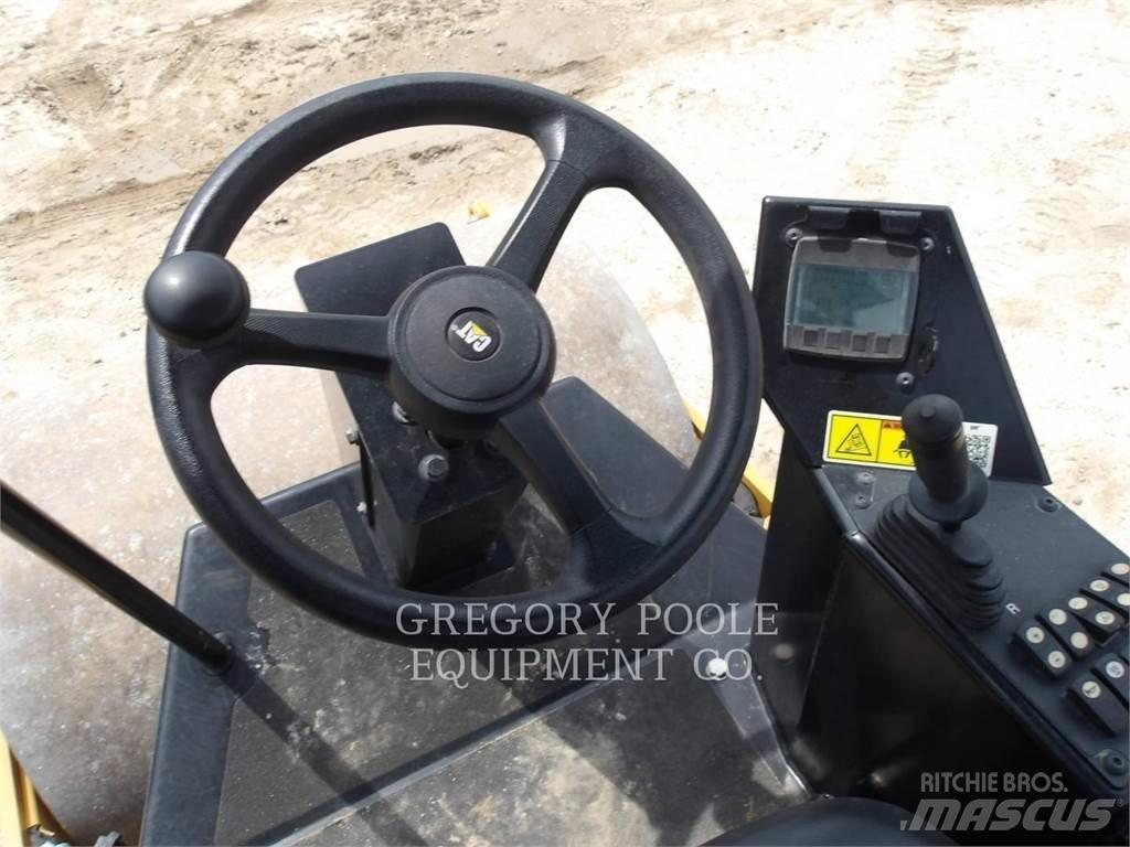 CAT CS34 Грунтові котки