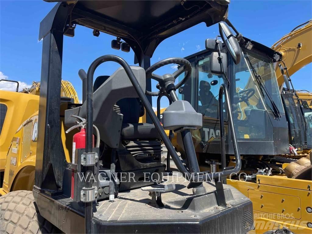 CAT CS44B Ущільнювачі грунту