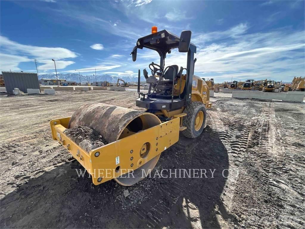 CAT CS44B Грунтові котки
