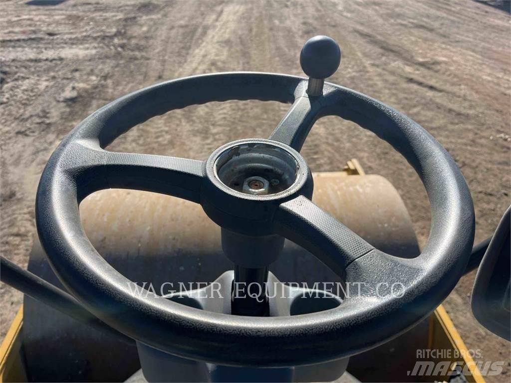 CAT CS44B Ущільнювачі грунту