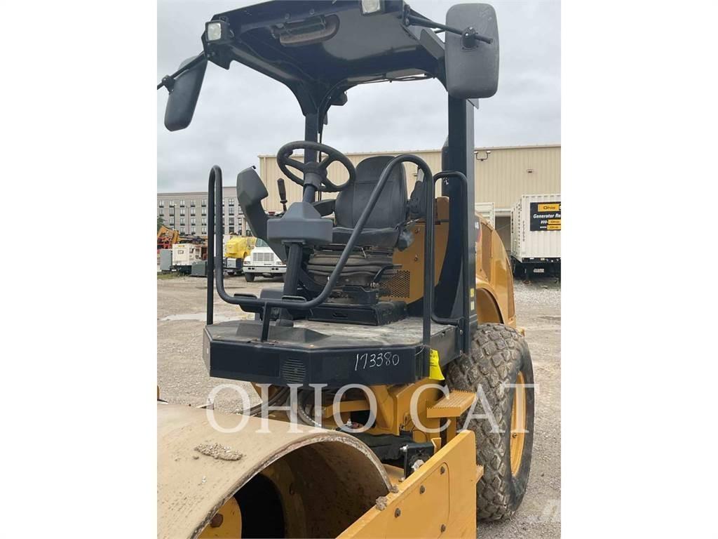CAT CS44B Комбіновані катки