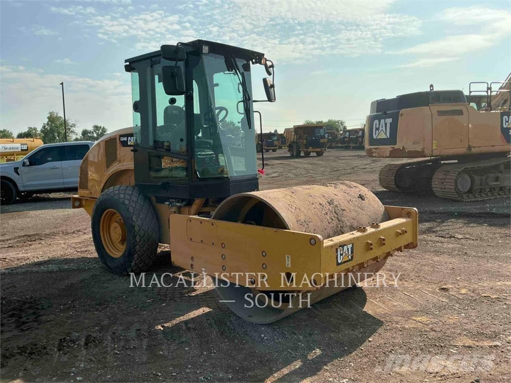 CAT CS44B Грунтові котки