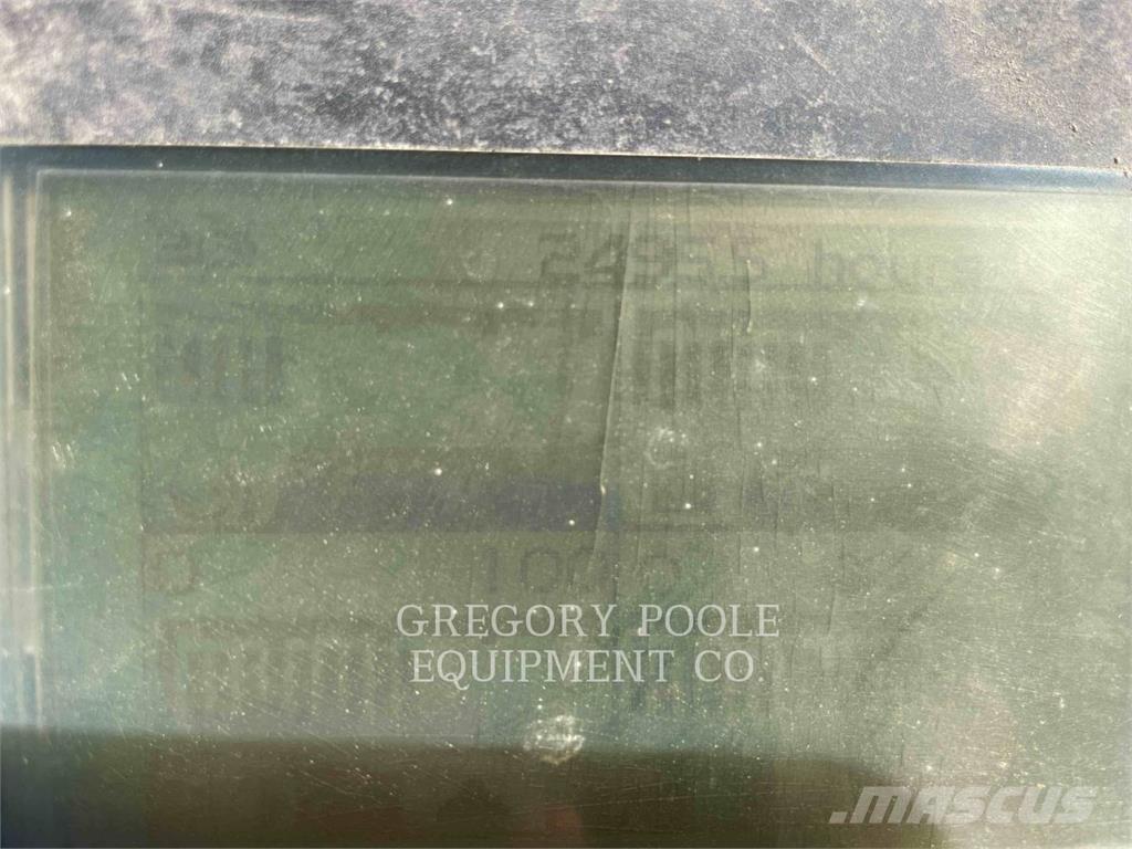 CAT CS54B Грунтові котки